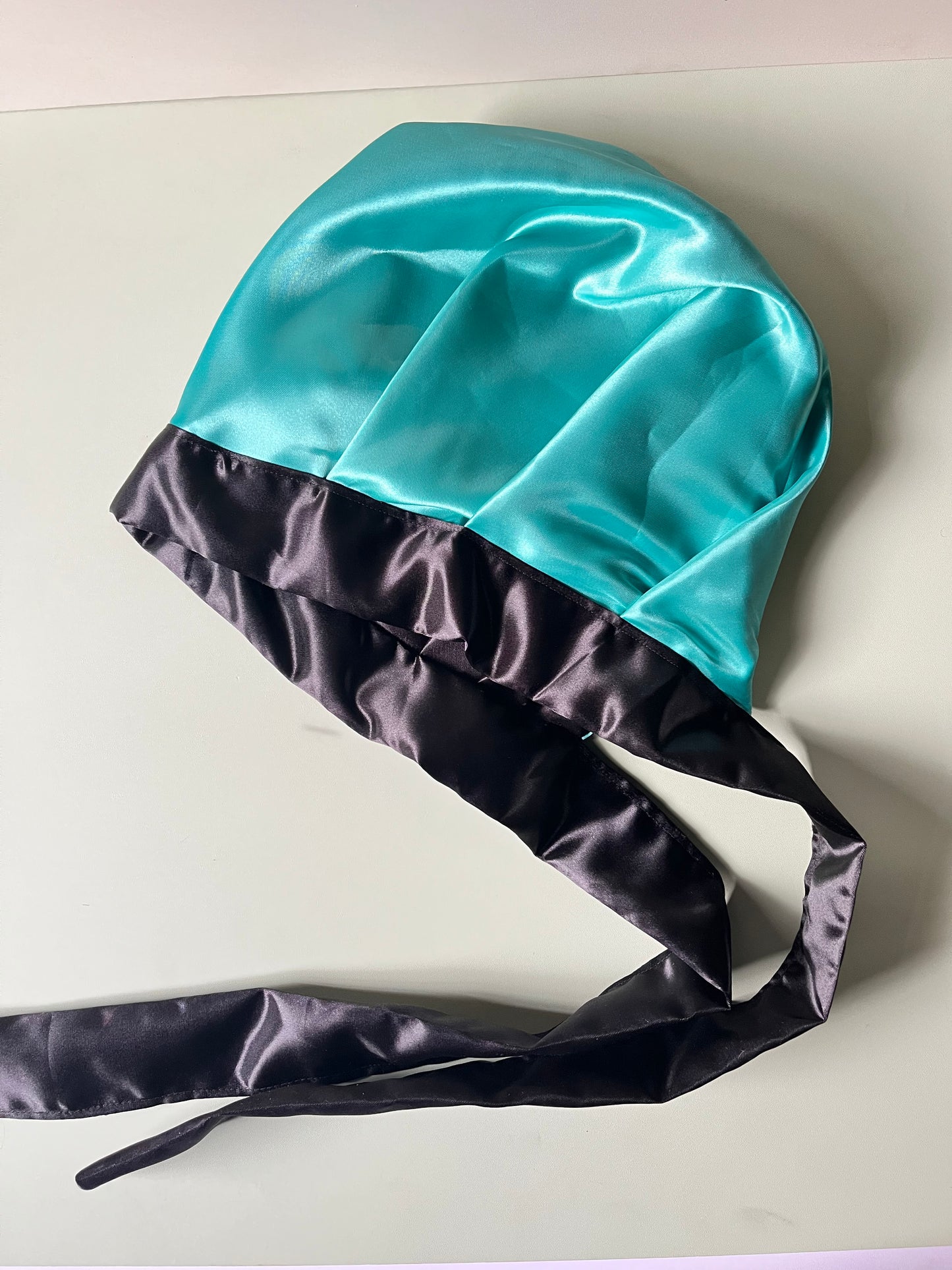 Satin bonnet