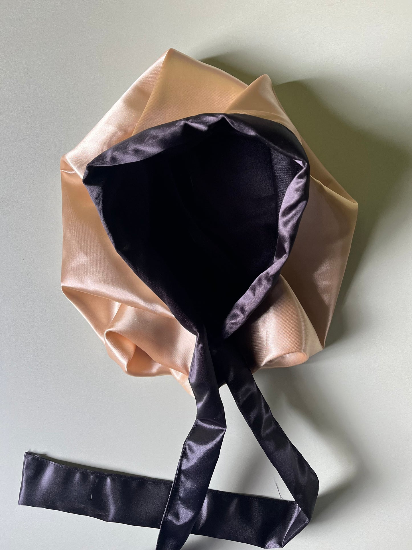 Satin bonnet